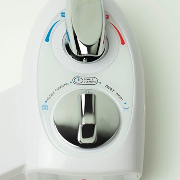 NEW!! Hot / Cold Non-Electric Bidet toilet seat - Picture 5 of 5